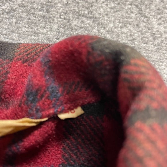 Vintage 80s Woolrich Red Buffalo Plaid Wool Hunting Long Sleeve Button-Up - Picture 4 of 9